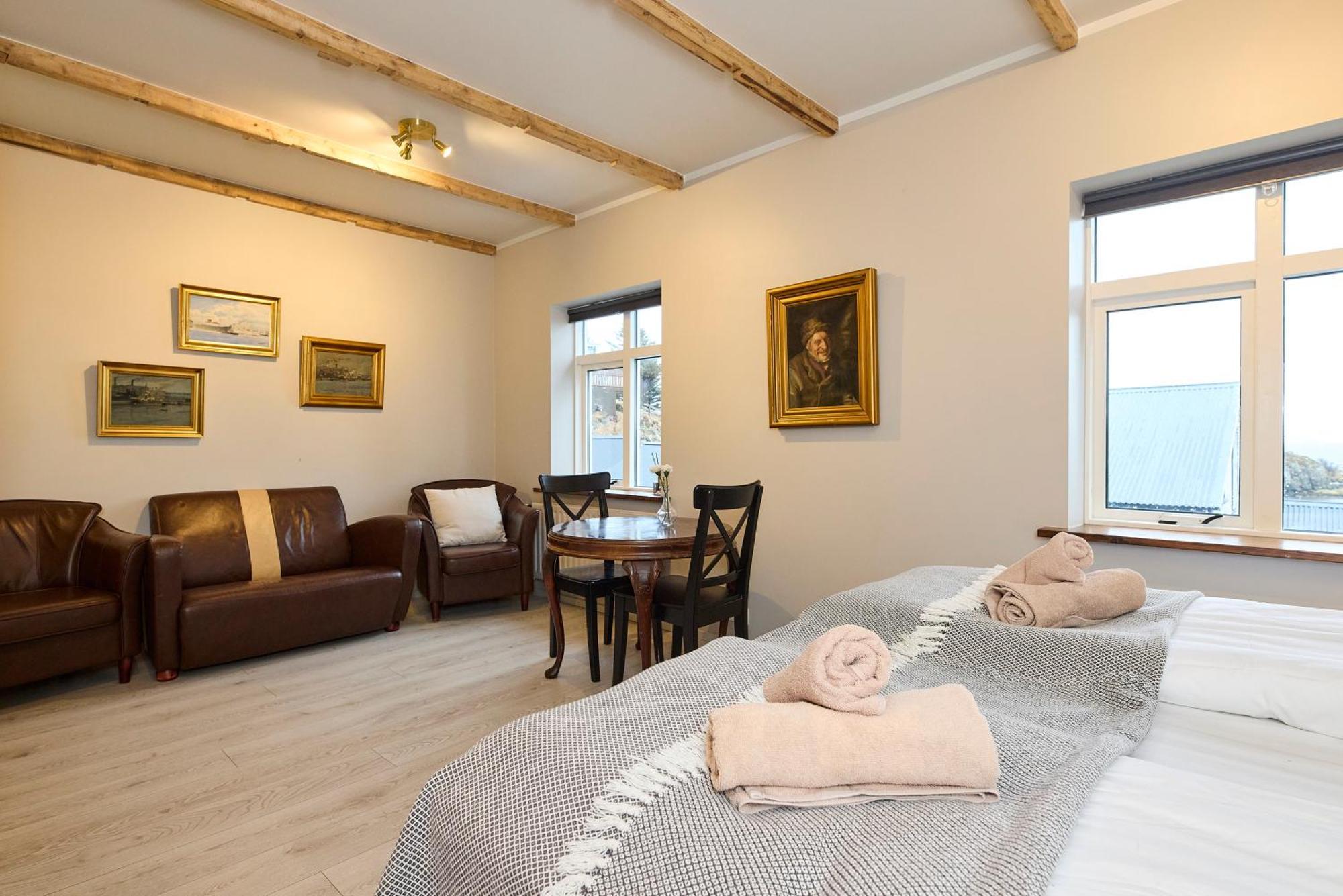 Englendingavik Homestay Боргарнес Екстериор снимка